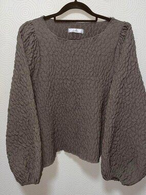 Beaunie Balloon Sleeve Crepe Long Sleeve Casual Simple Top M